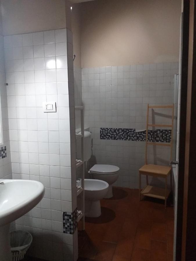 Appartamento Bixio Self Check-In Parma Luaran gambar